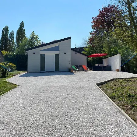 Villa Entouree De Verdure Avec Parking Prive Halluin Exterior foto